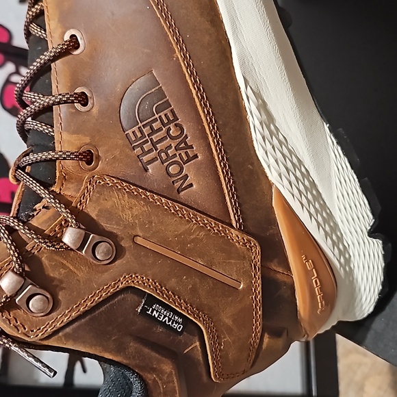 North Face Vals Mid Leather Waterproof Boots Size 10 NWB - Picture 5 of 7